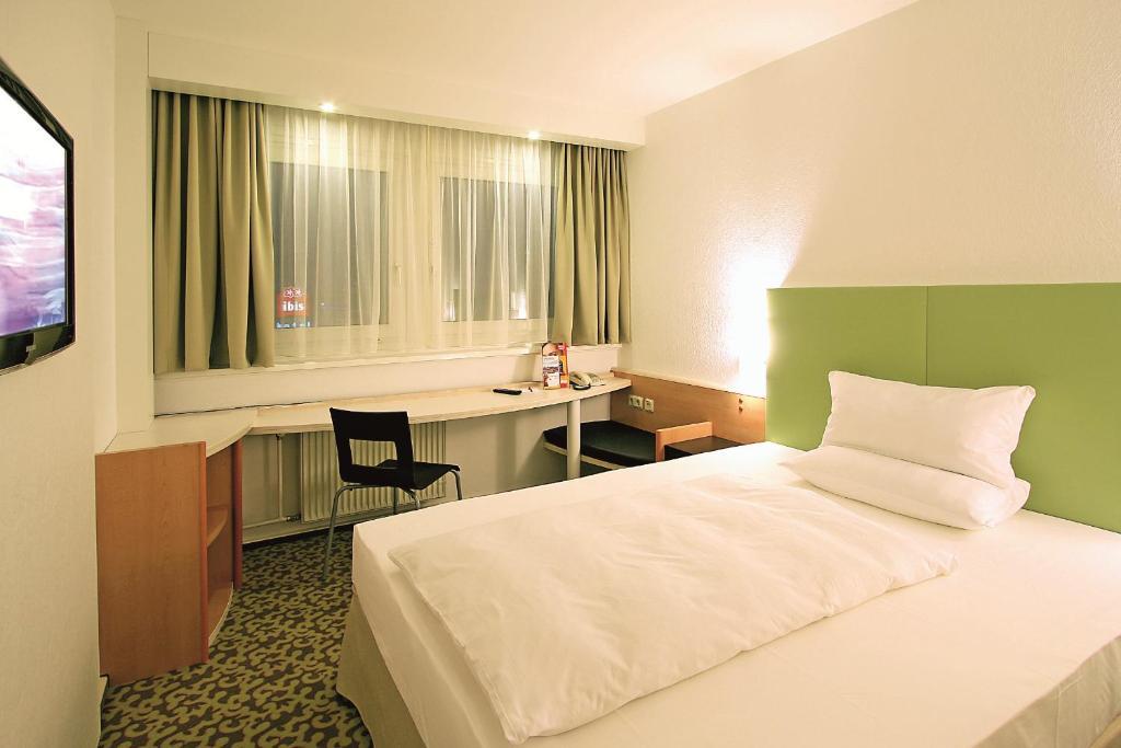 hotel-thumb