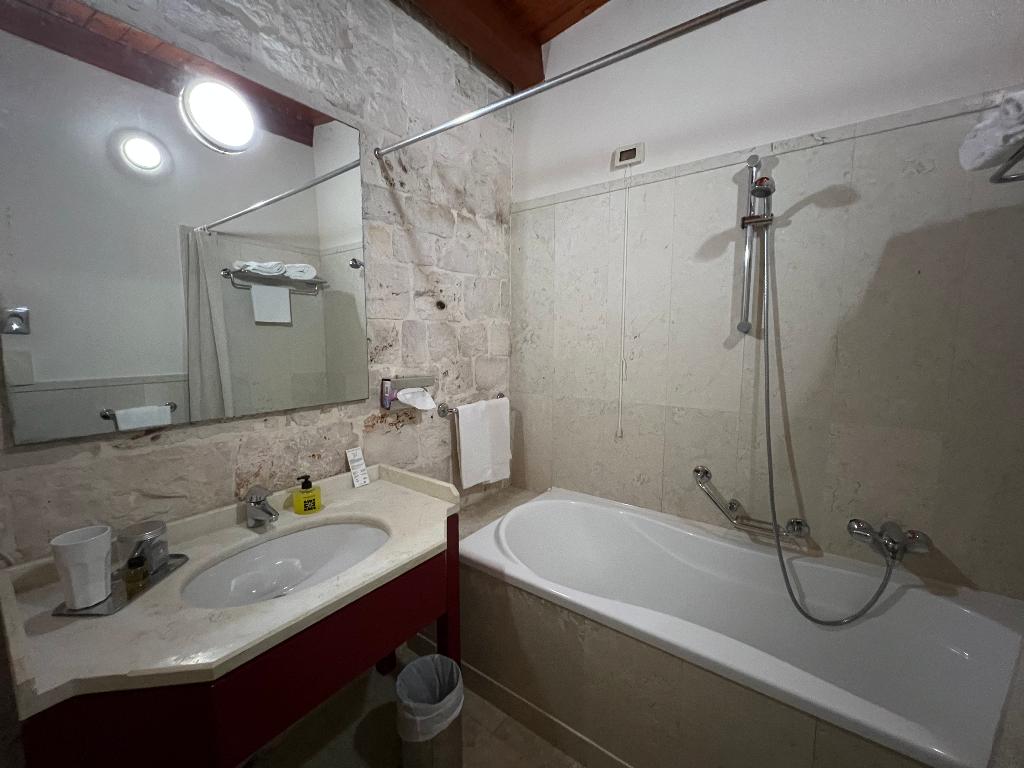 Victor Country Hotel