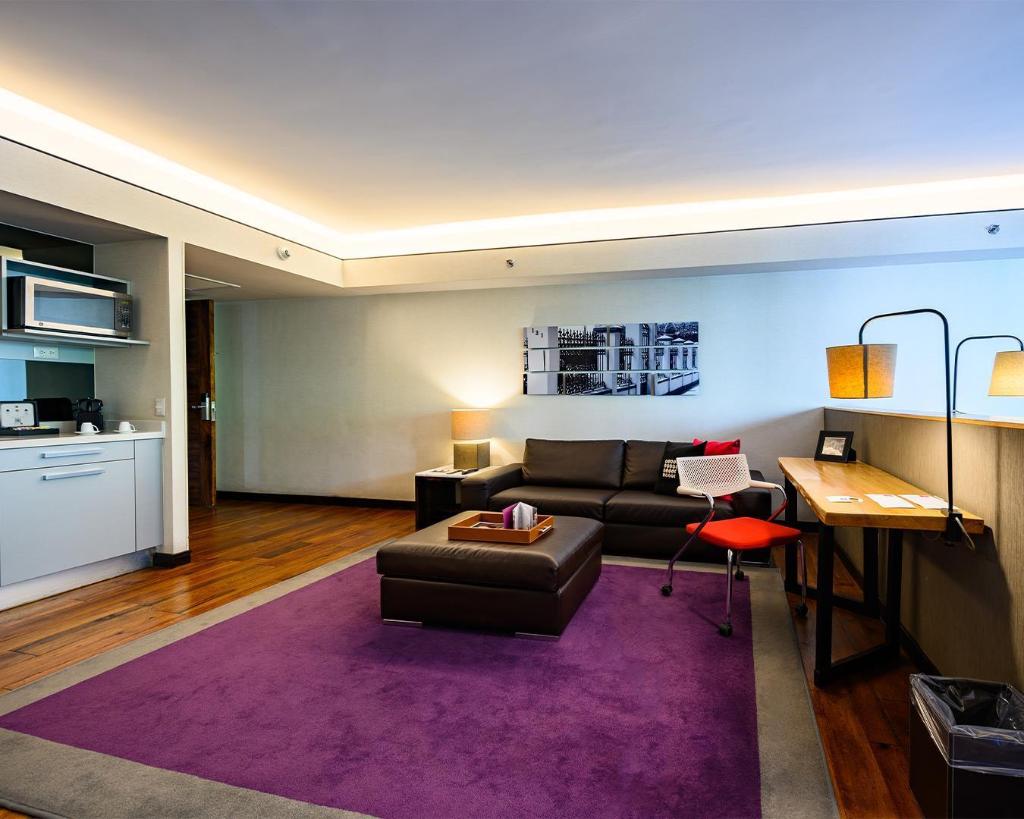 Las Suites Campos Elíseos
