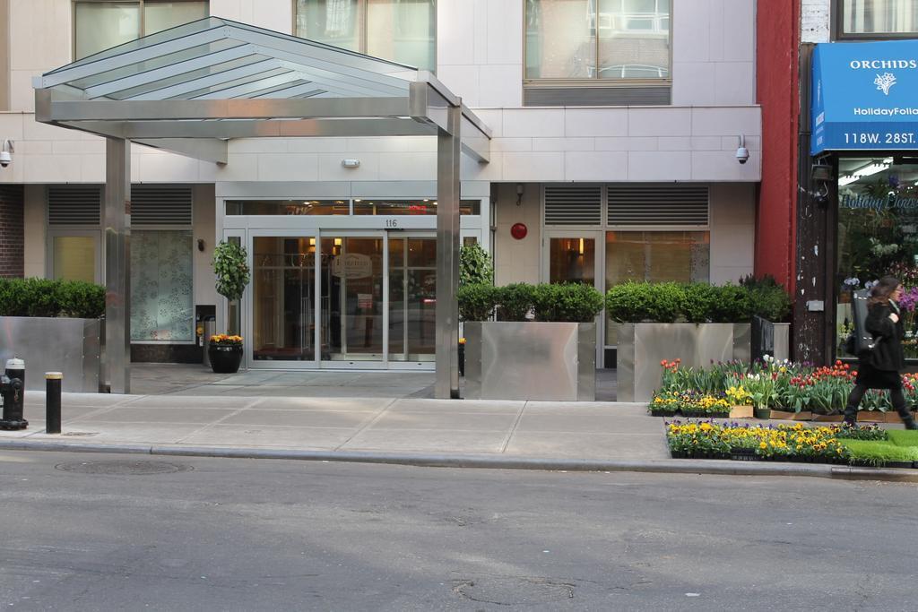 hotel-thumb