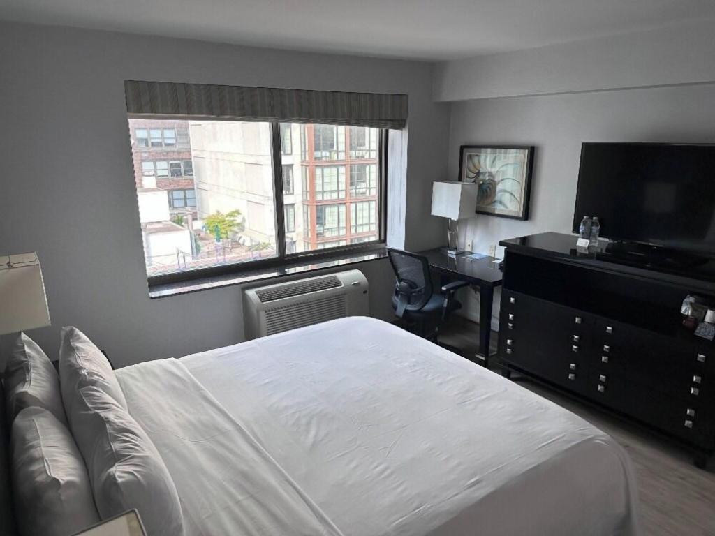 hotel-thumb