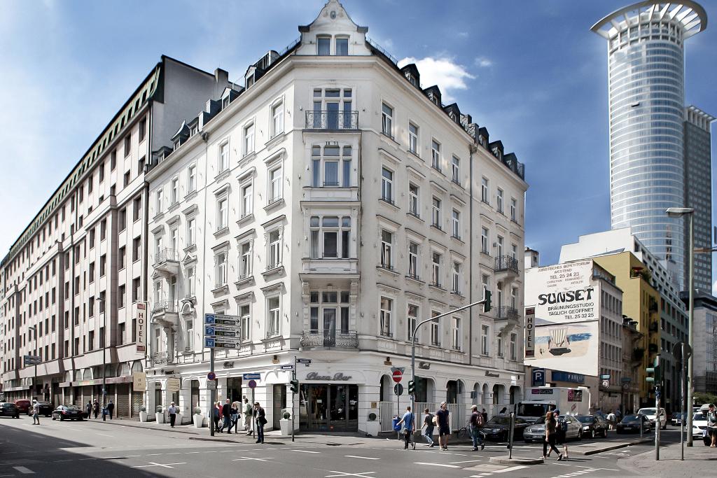 Grand Hotel Downtown