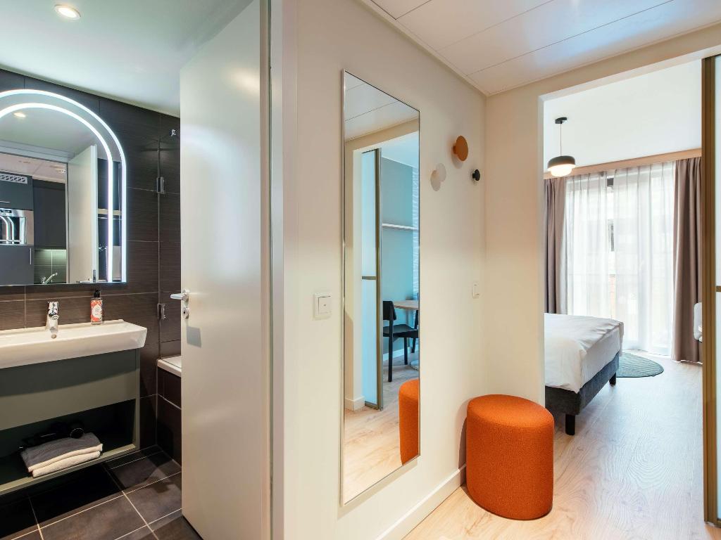 hotel-thumb