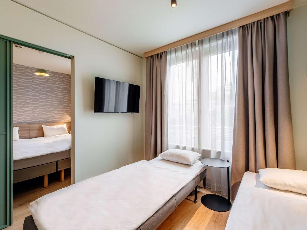 hotel-thumb