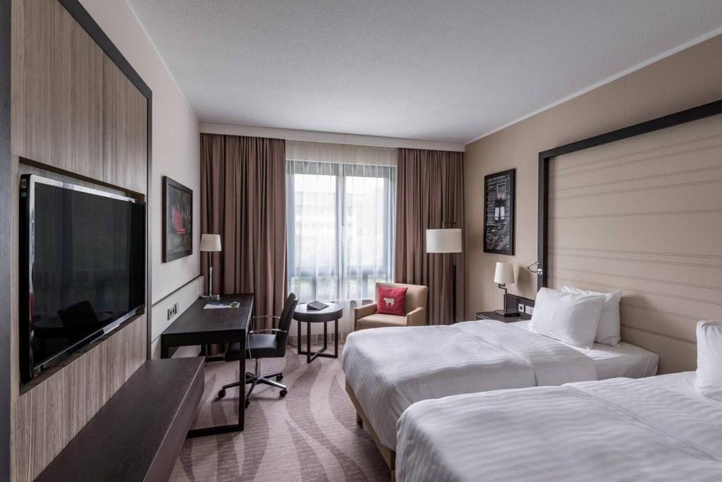 hotel-thumb