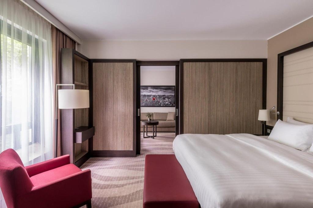 hotel-thumb