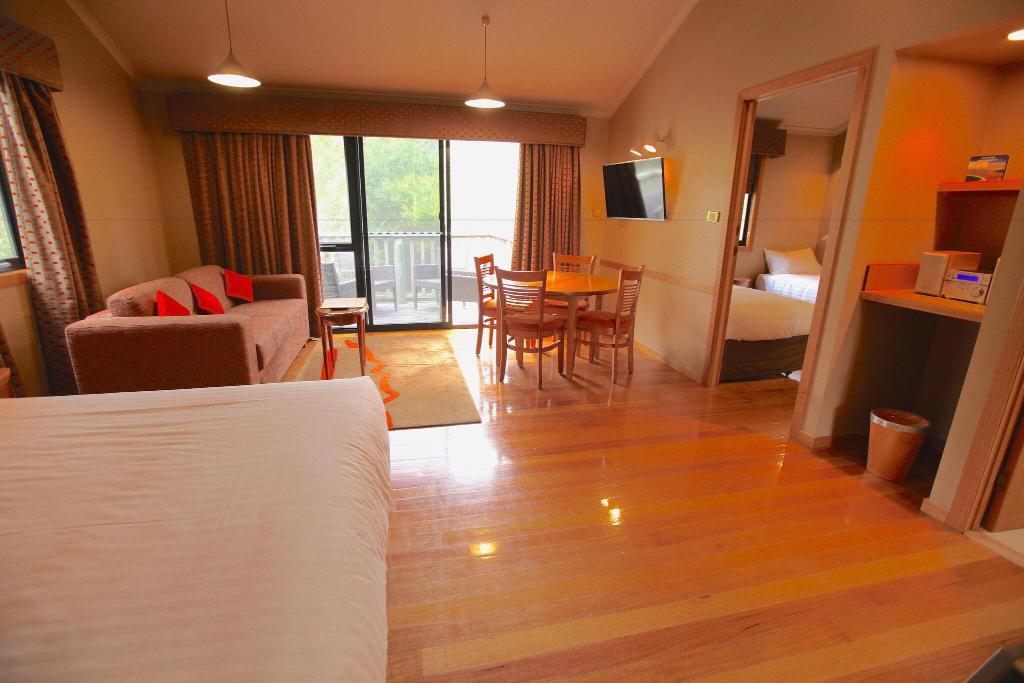 hotel-thumb