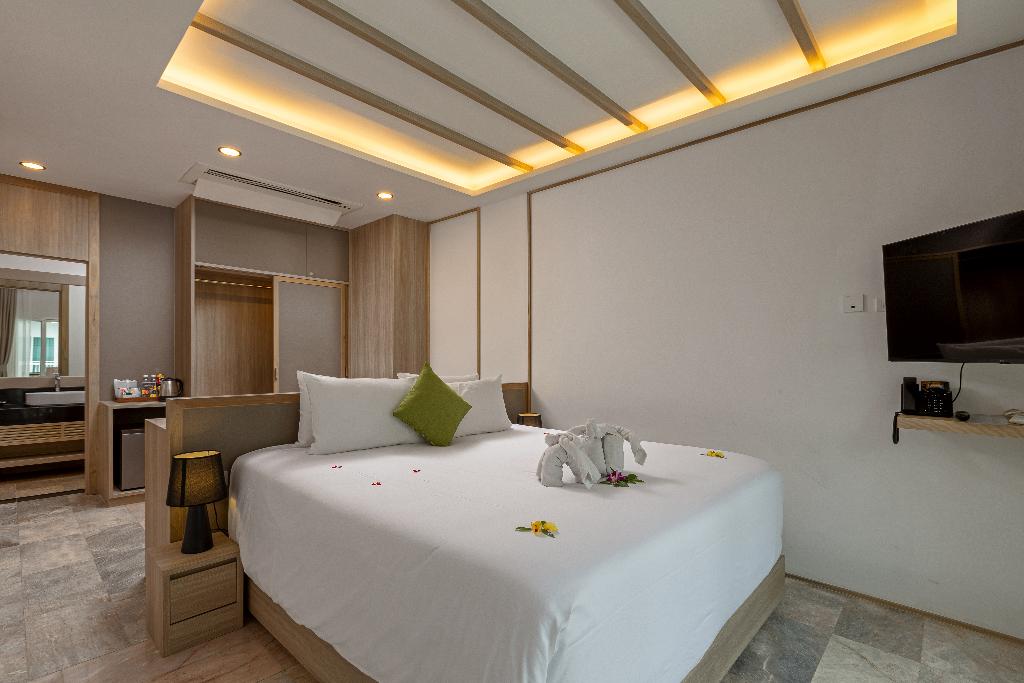 Phunawa Resort (SHA Extra+)