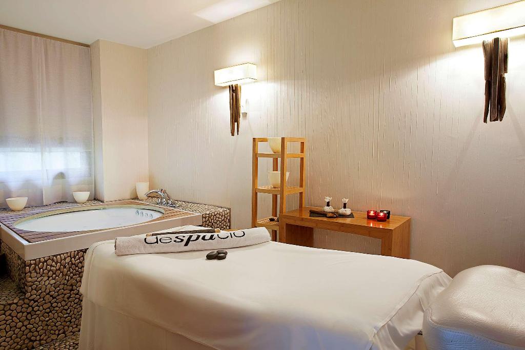 Hotel H10 Casanova, Spanien, Barcelona. Großes 1