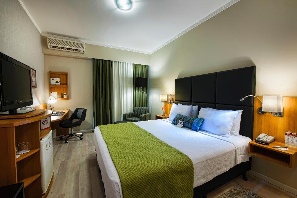 hotel-thumb
