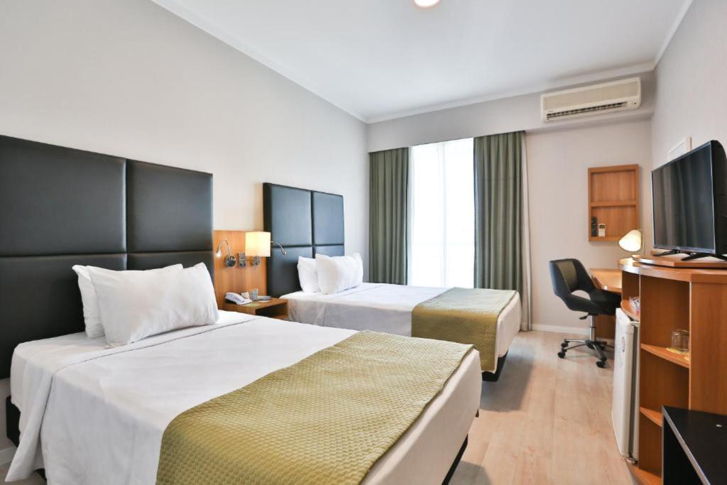 hotel-thumb