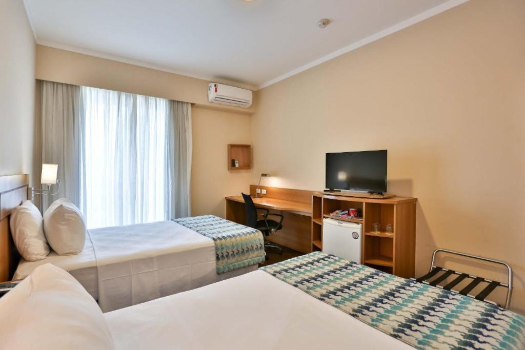 hotel-thumb