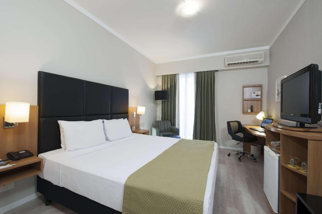 hotel-thumb