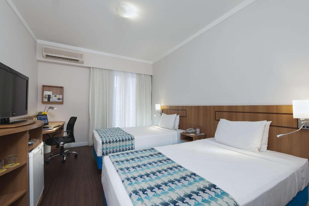 hotel-thumb