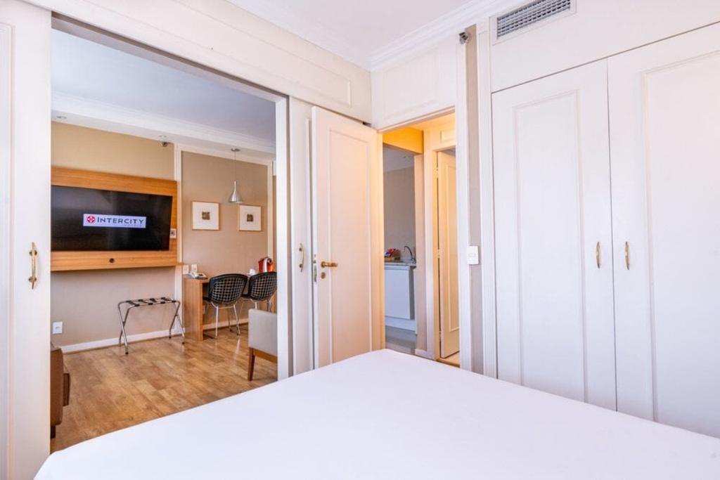 hotel-thumb