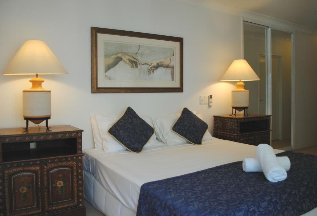 Villa Paradiso Palm Cove