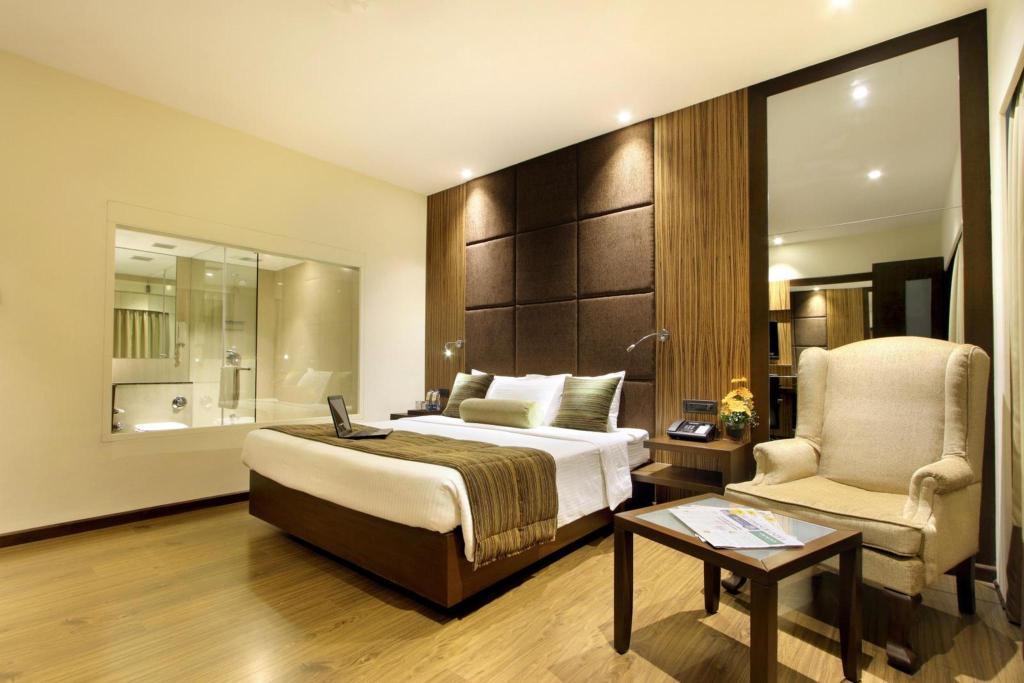 Express Towers Hotel