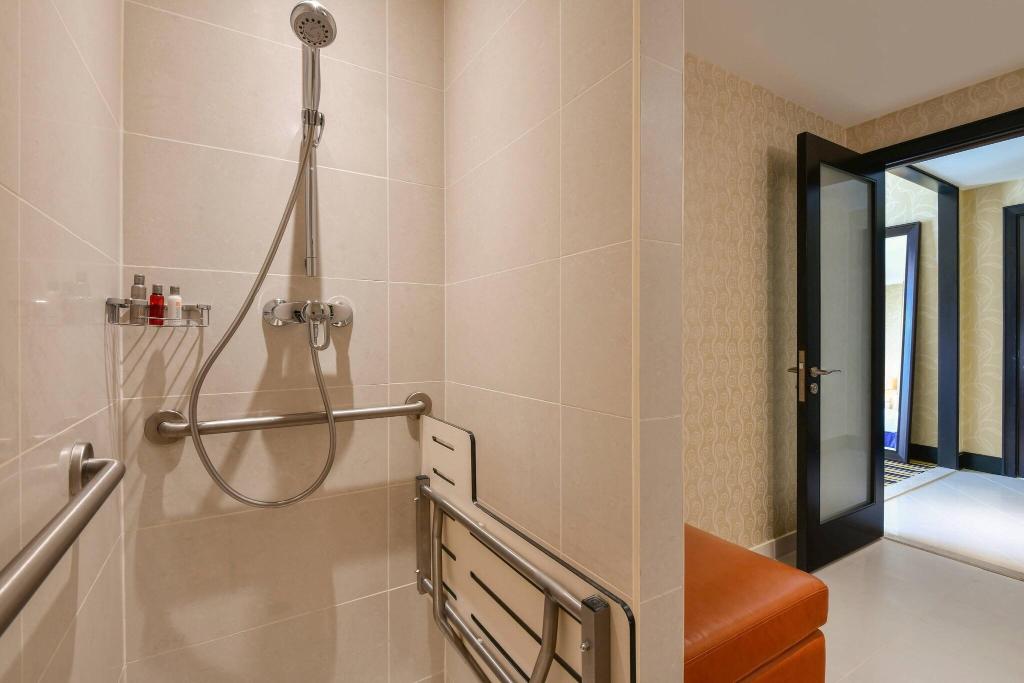 hotel-thumb
