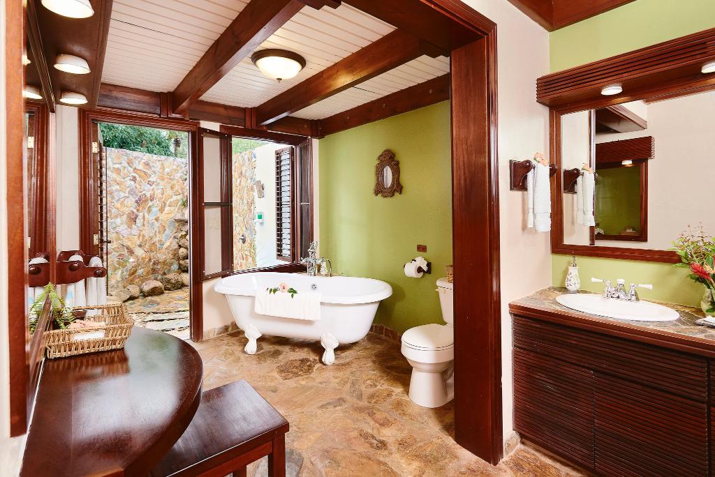 Hidden Valley Inn