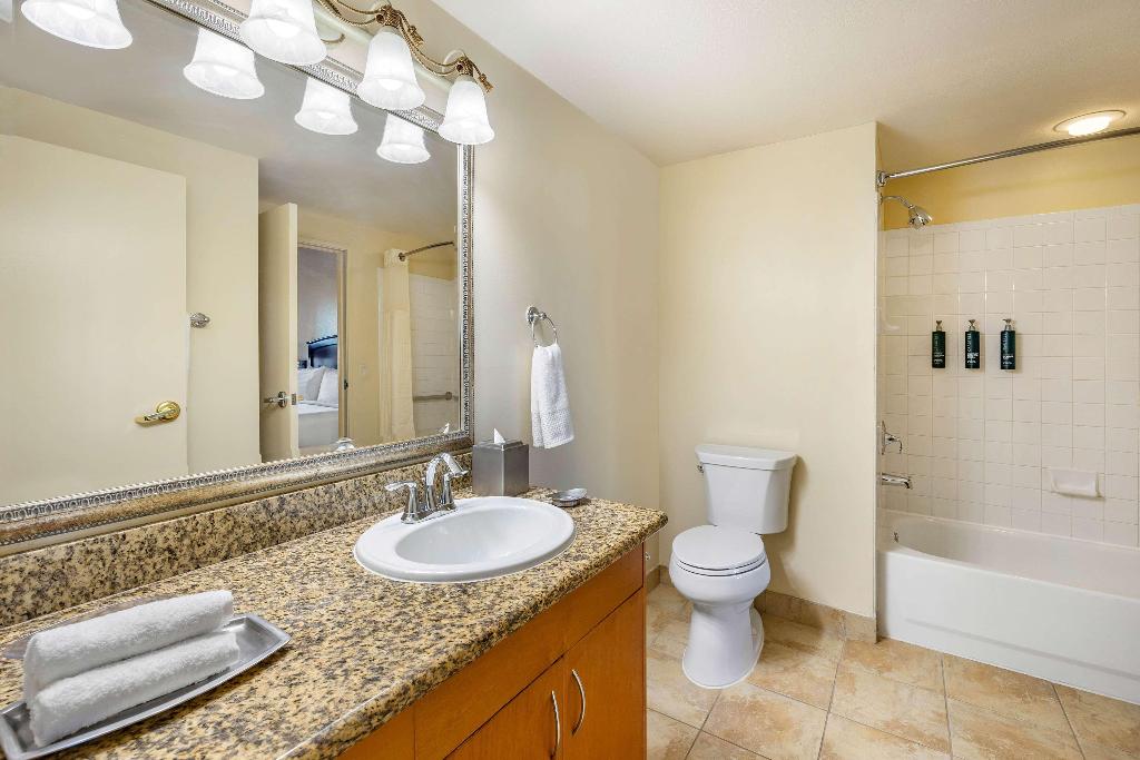 Hilton Vacation Club Polo Towers Las Vegas photo 21