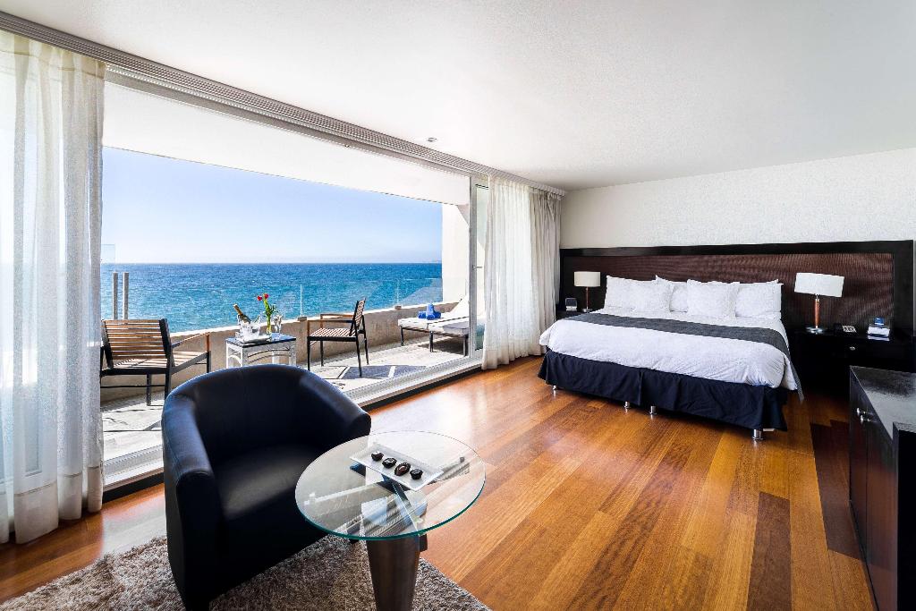 Radisson Blu Acqua Hotel & Spa