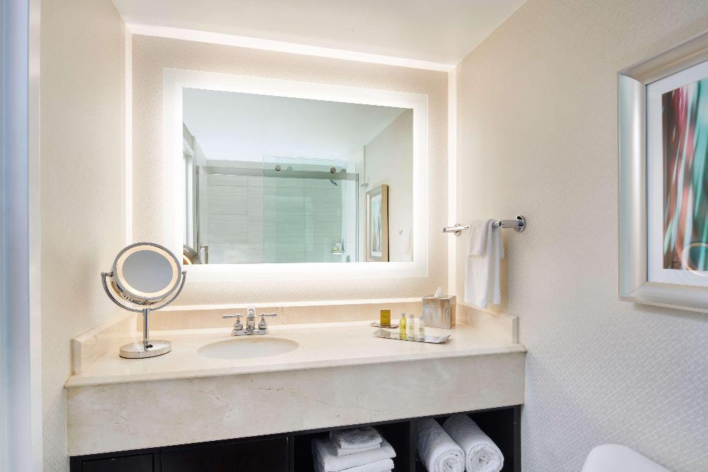 DoubleTree by Hilton Irvine - Spectrum