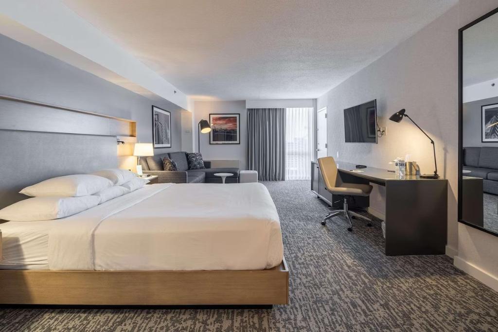 Hotel Doubletree By Hilton New York Jfk Airport, USA, New York City - Manhattan. Großes 2