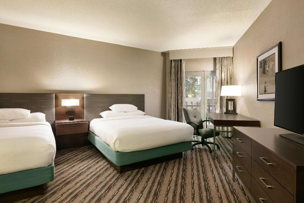 DoubleTree Resort by Hilton Hotel Lancaster