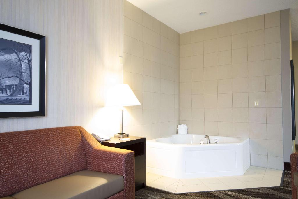 Hampton Inn Marshall