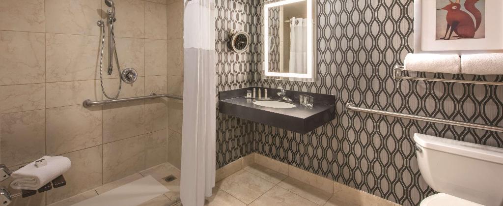 DoubleTree by Hilton Chicago Wood Dale - Elk Grove