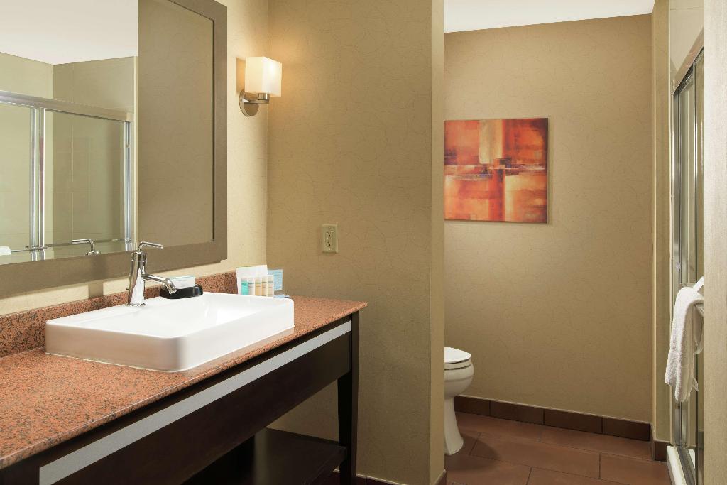 Hampton Inn & Suites Chattanooga Downtown