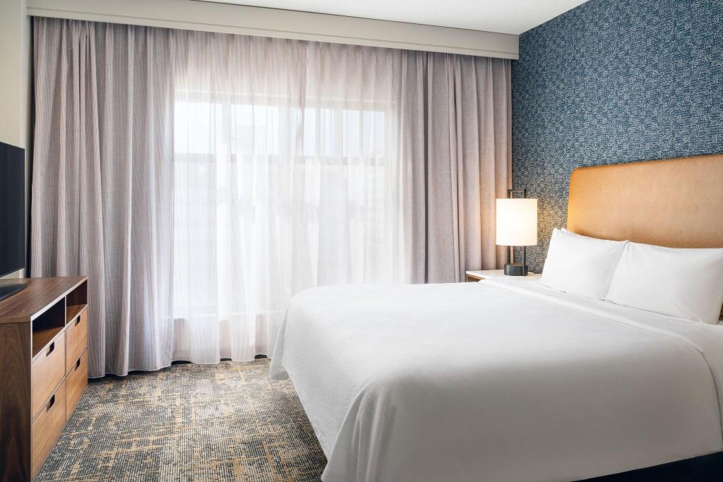 Embassy Suites By Hilton Lincoln