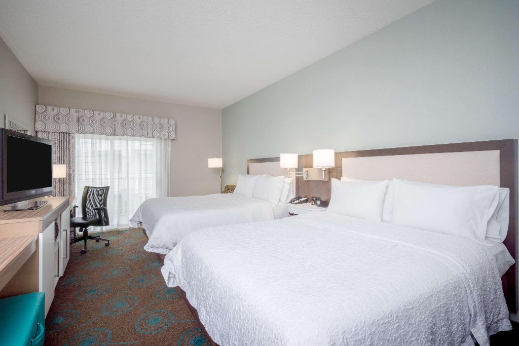 Hampton Inn & Suites Chincoteague-Waterfront