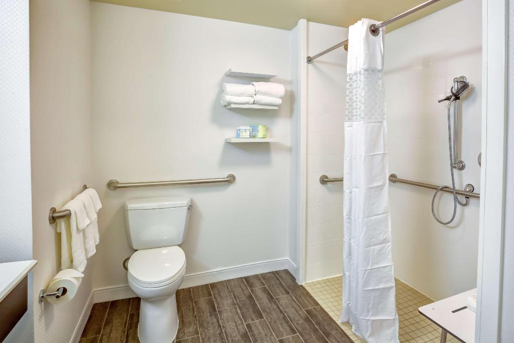 Hampton Inn Boston-Norwood