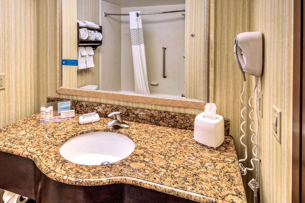 Hampton Inn Rochester-Irondequoit