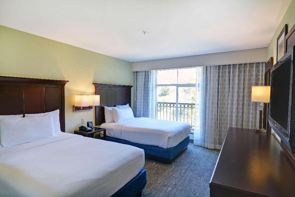 Embassy Suites Valencia