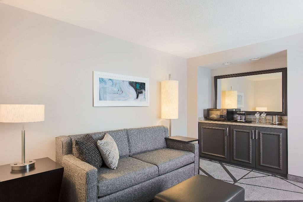 DoubleTree by Hilton Hotel Los Angeles Norwalk