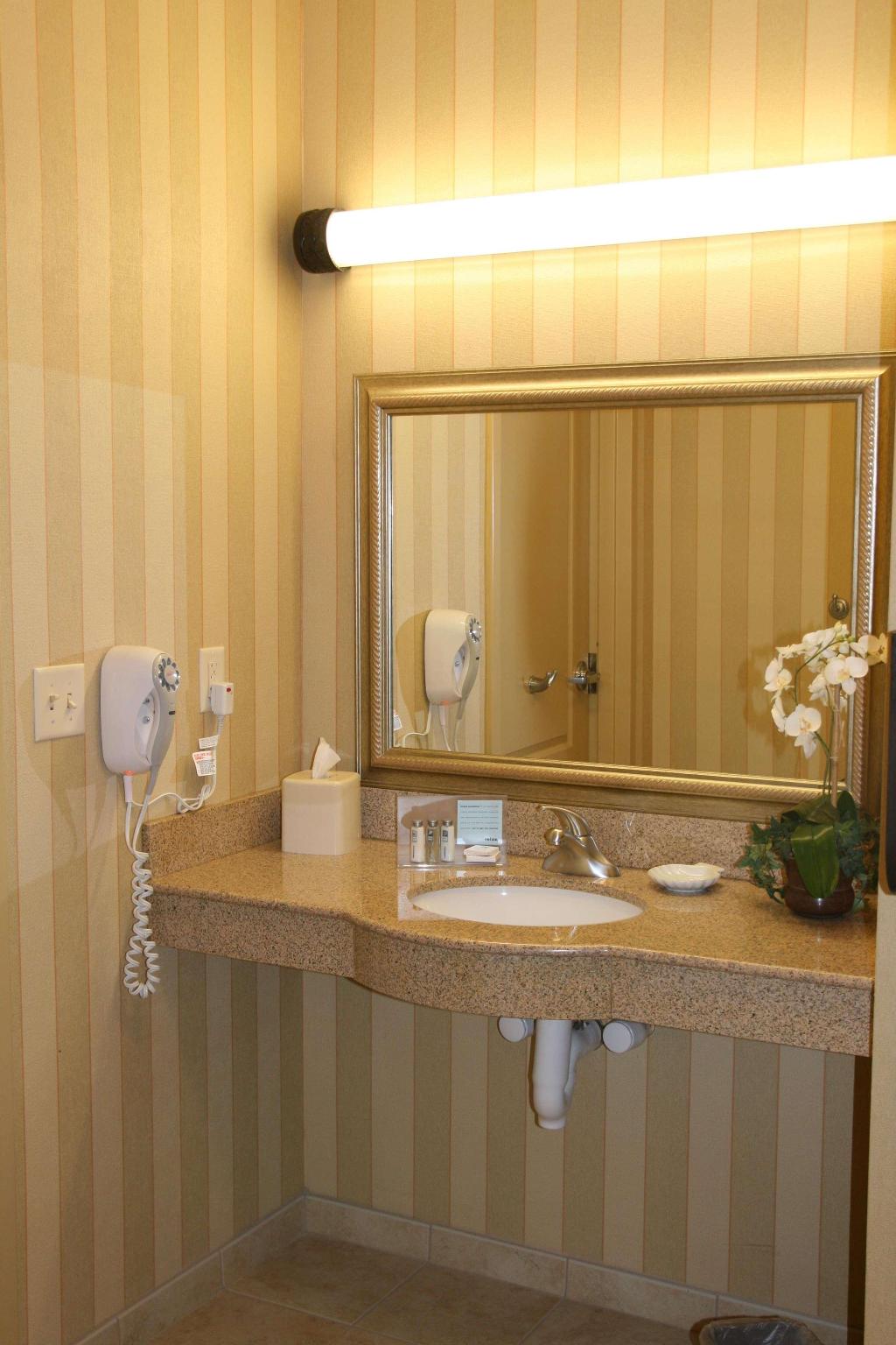 Hampton Inn & Suites Chicago St. Charles
