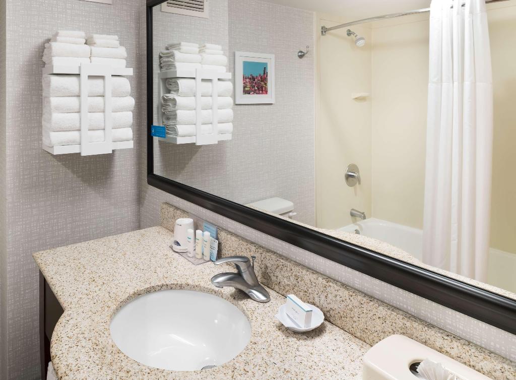 Hampton Inn & Suites Chicago-North Shore/Skokie