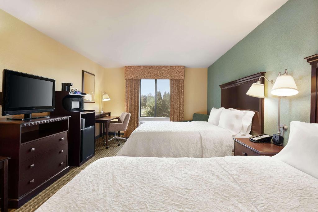 Hampton Inn & Suites West Sacramento
