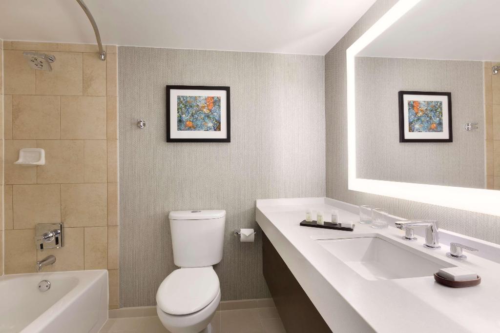 Embassy Suites Chicago Lombard Oak Brook