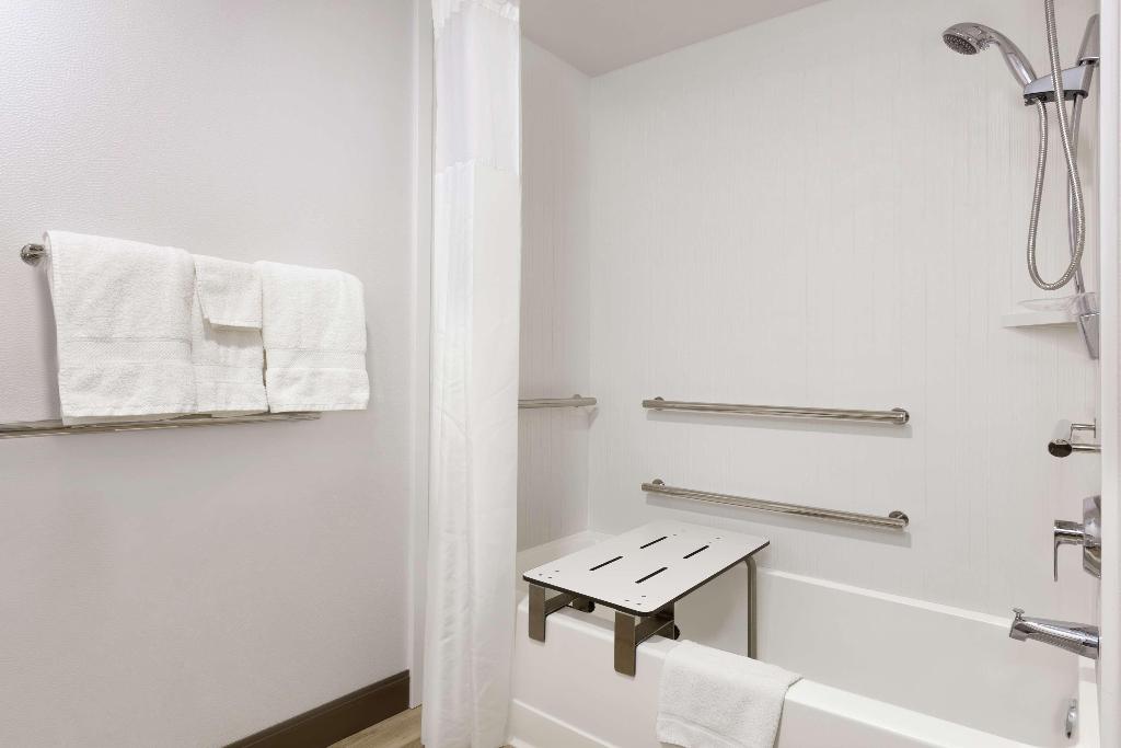 Hampton Inn Dover, NH