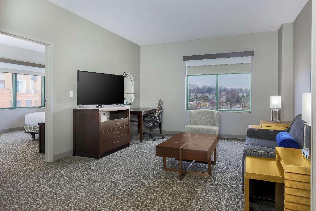 Hilton Garden Inn Arlington Shirlington