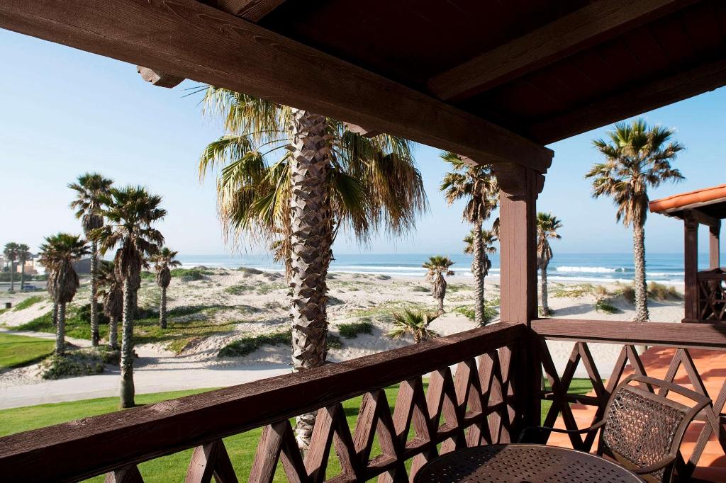 Zachari Dunes on Mandalay Beach, Curio Collection