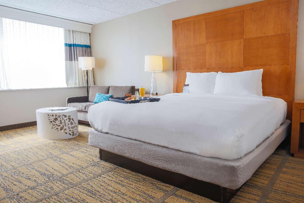 DoubleTree by Hilton Hotel Rochester