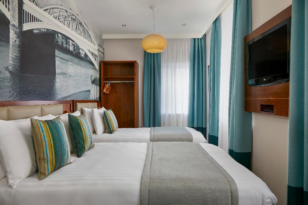 Hotel Seraphine Hammersmith Hotel, Sure Hotel Collection, Großbritannien, London. Großes 2