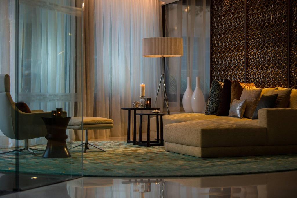 Renaissance Barcelona Hotel photo 99