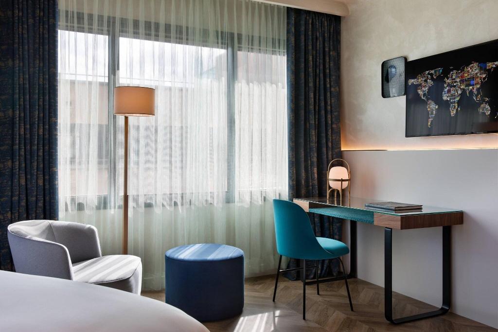 Renaissance Barcelona Hotel photo 48