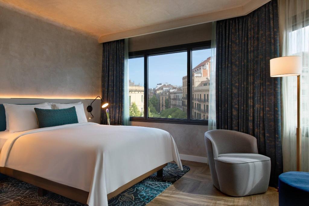 Renaissance Barcelona Hotel photo 39