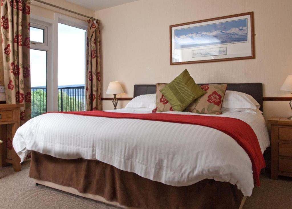 Loch Ness Clansman Hotel